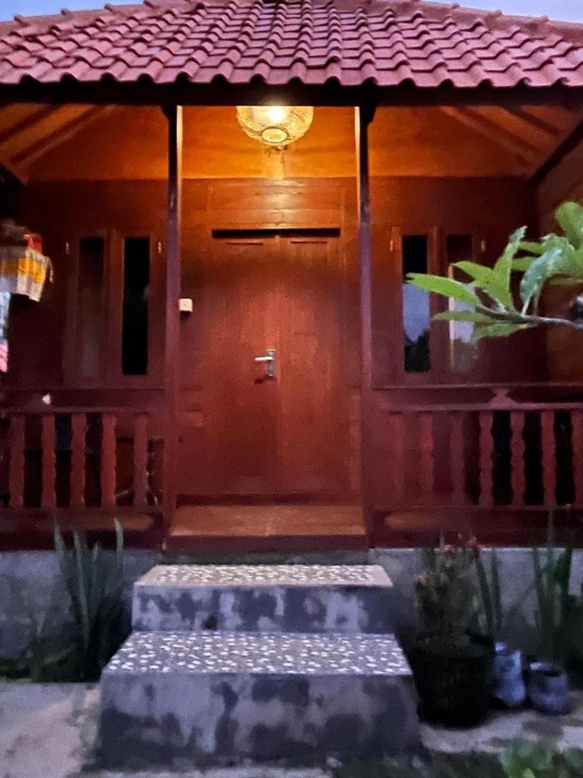Telagamas Guest House Banjarangkan Kültér fotó