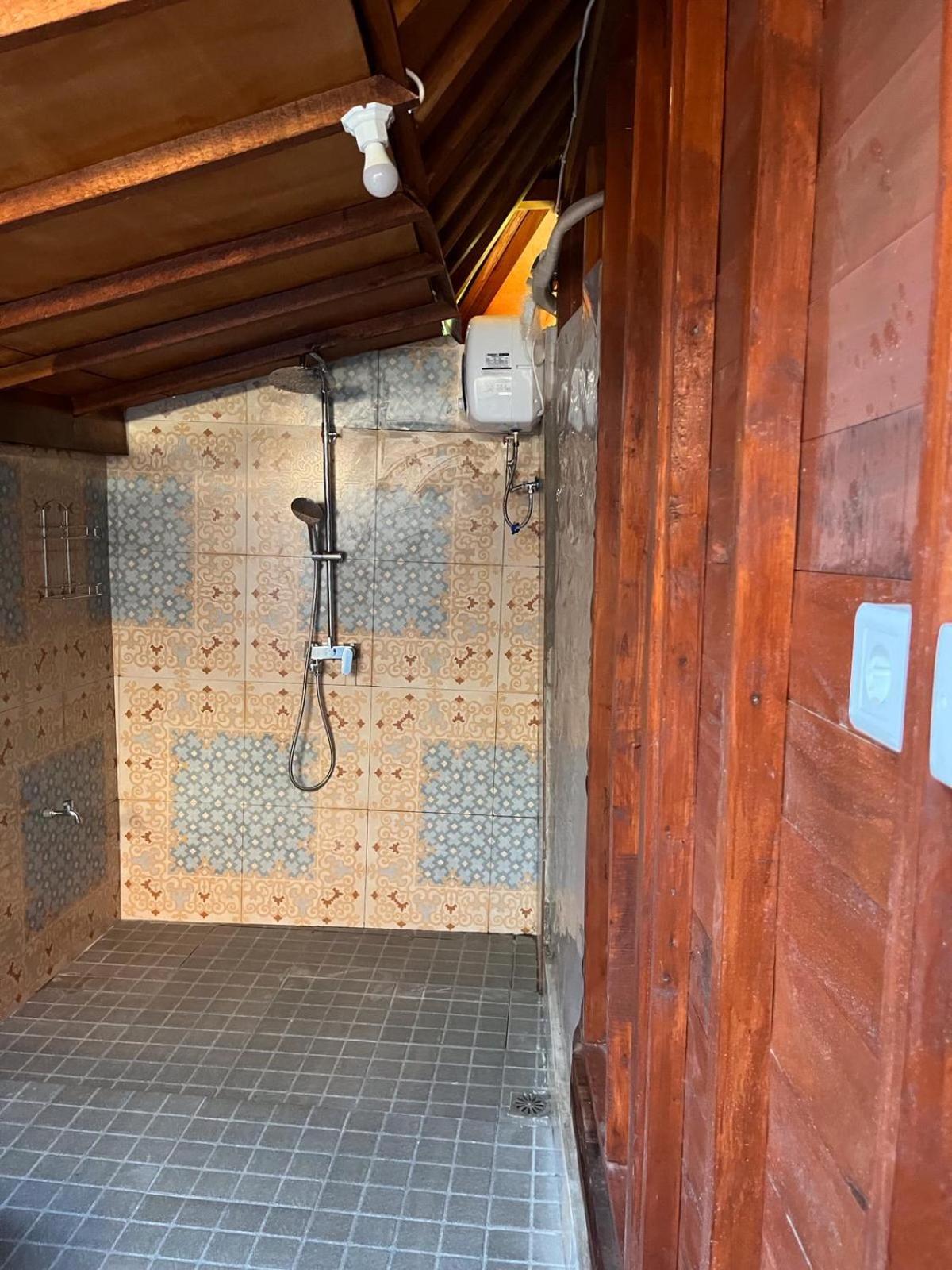 Telagamas Guest House Banjarangkan Kültér fotó